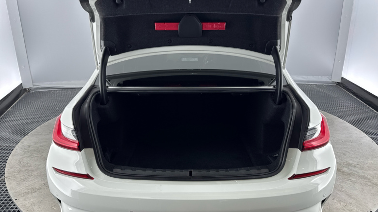 BMW 3 Series 320i M Sport 4dr Step Auto Petrol Saloon